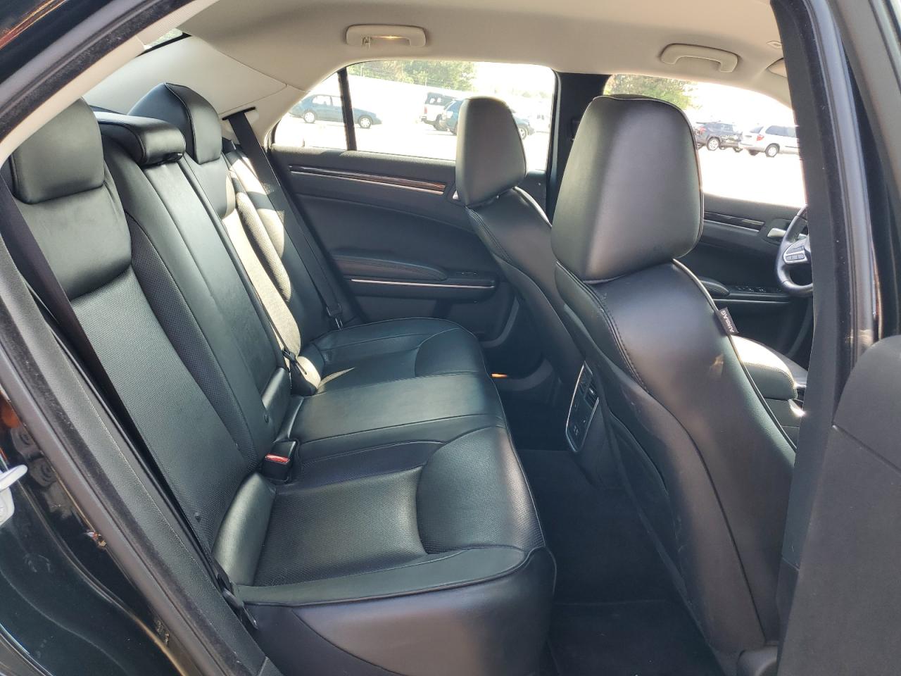 2019 Chrysler 300 Limited VIN: 2C3CCAKG0KH528807 Lot: 66838814