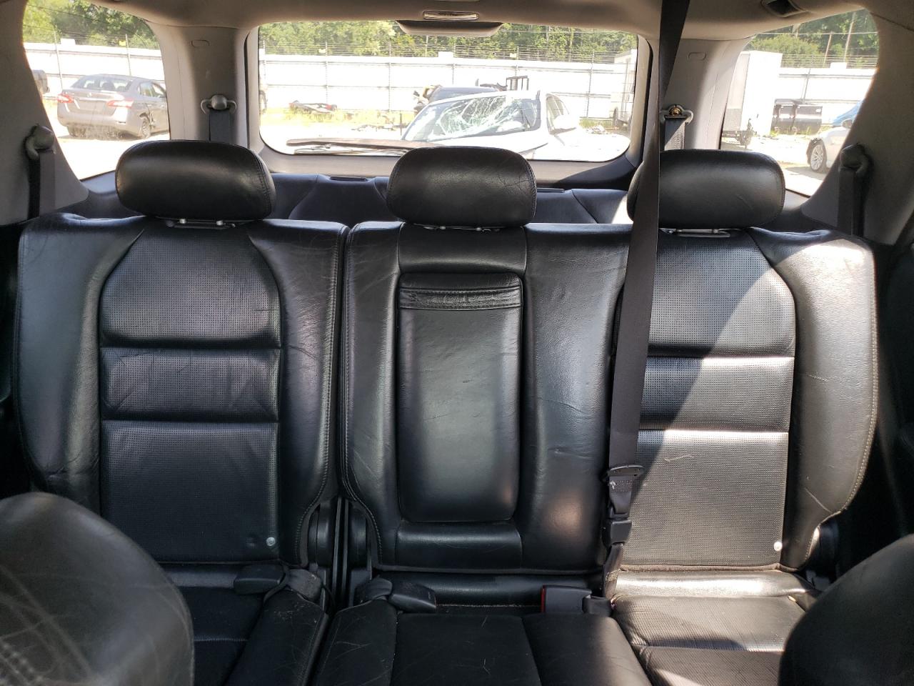 2005 Acura MDX - Image 10
