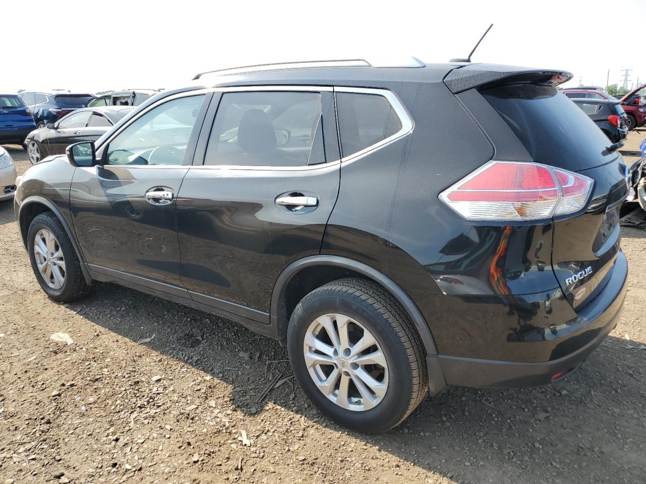 JN8AT2MV6GW135766 2016 NISSAN ROGUE - Image 2