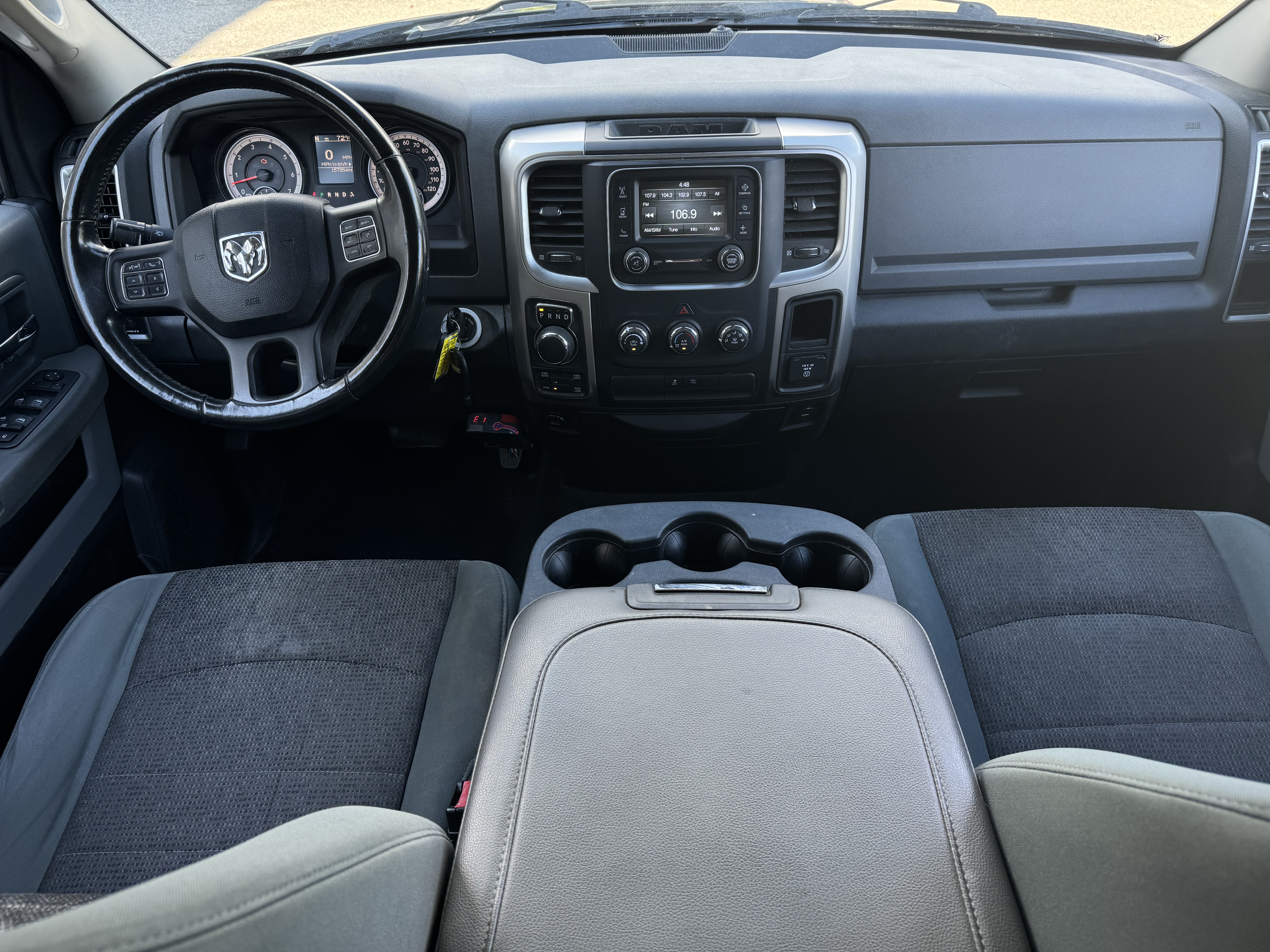 1C6RR7GT9ES307563 2014 Ram 1500 Slt