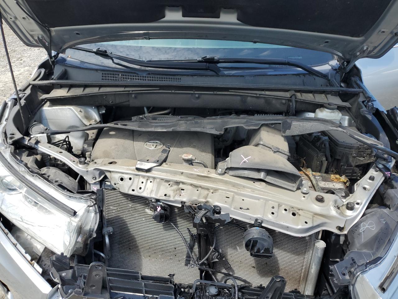 2019 Toyota Highlander Le VIN: 5TDZZRFH2KS326400 Lot: 65478484