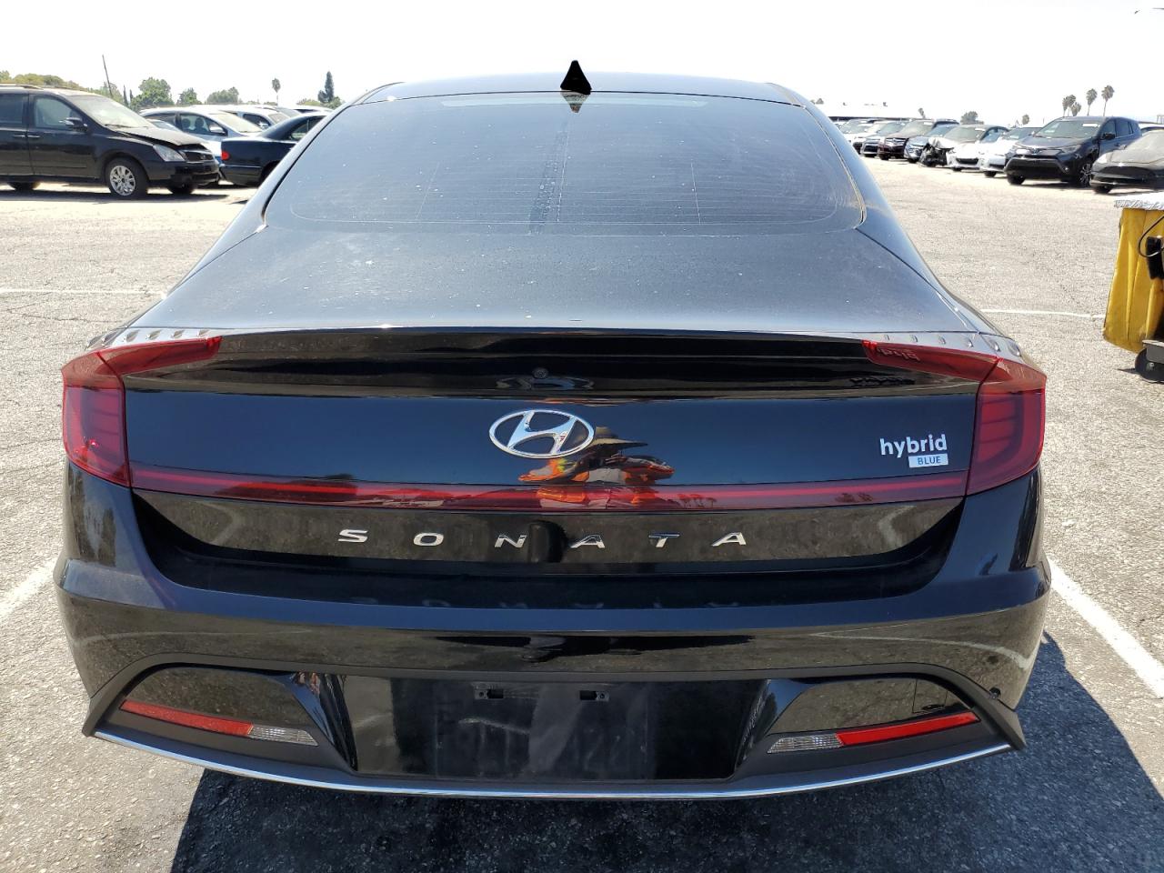 2021 Hyundai Sonata Hybrid VIN: KMHL24JJ0MA020590 Lot: 68940784