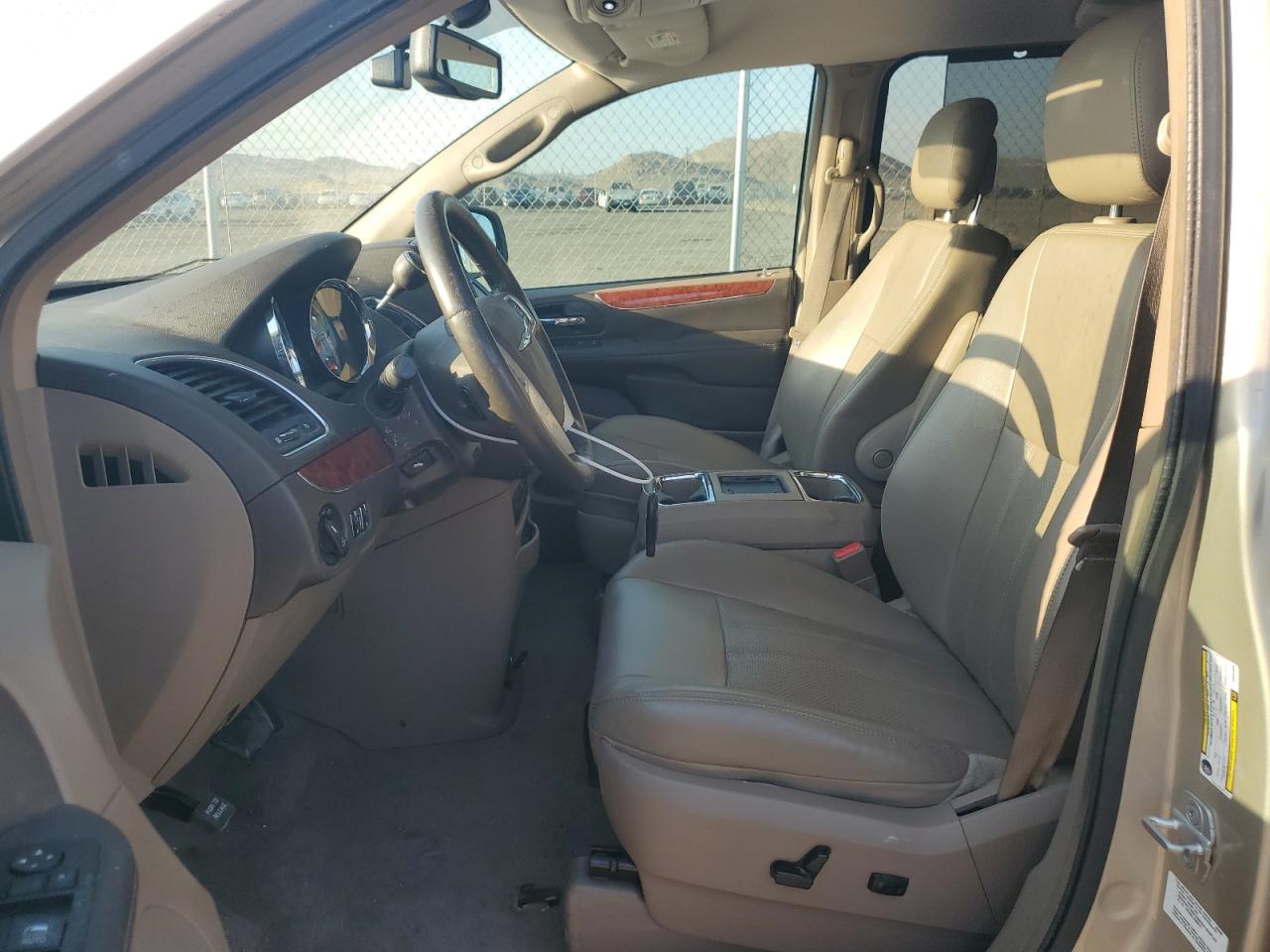 2013 Chrysler Town & Country Touring L VIN: 2C4RC1CG4DR694698 Lot: 65601164