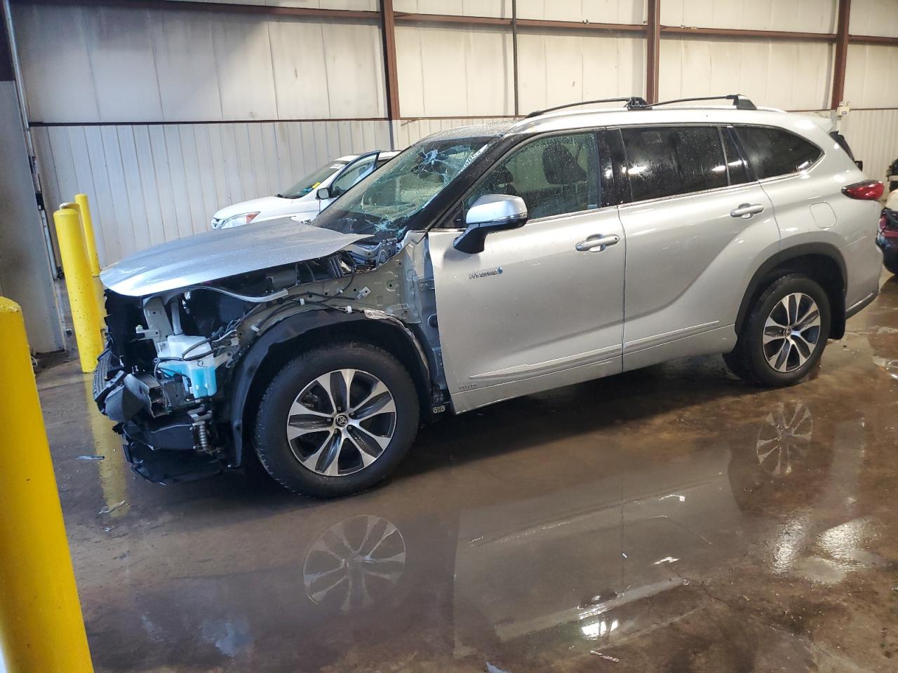 5TDGBRCH6LS513446 2020 TOYOTA HIGHLANDER - Image 1