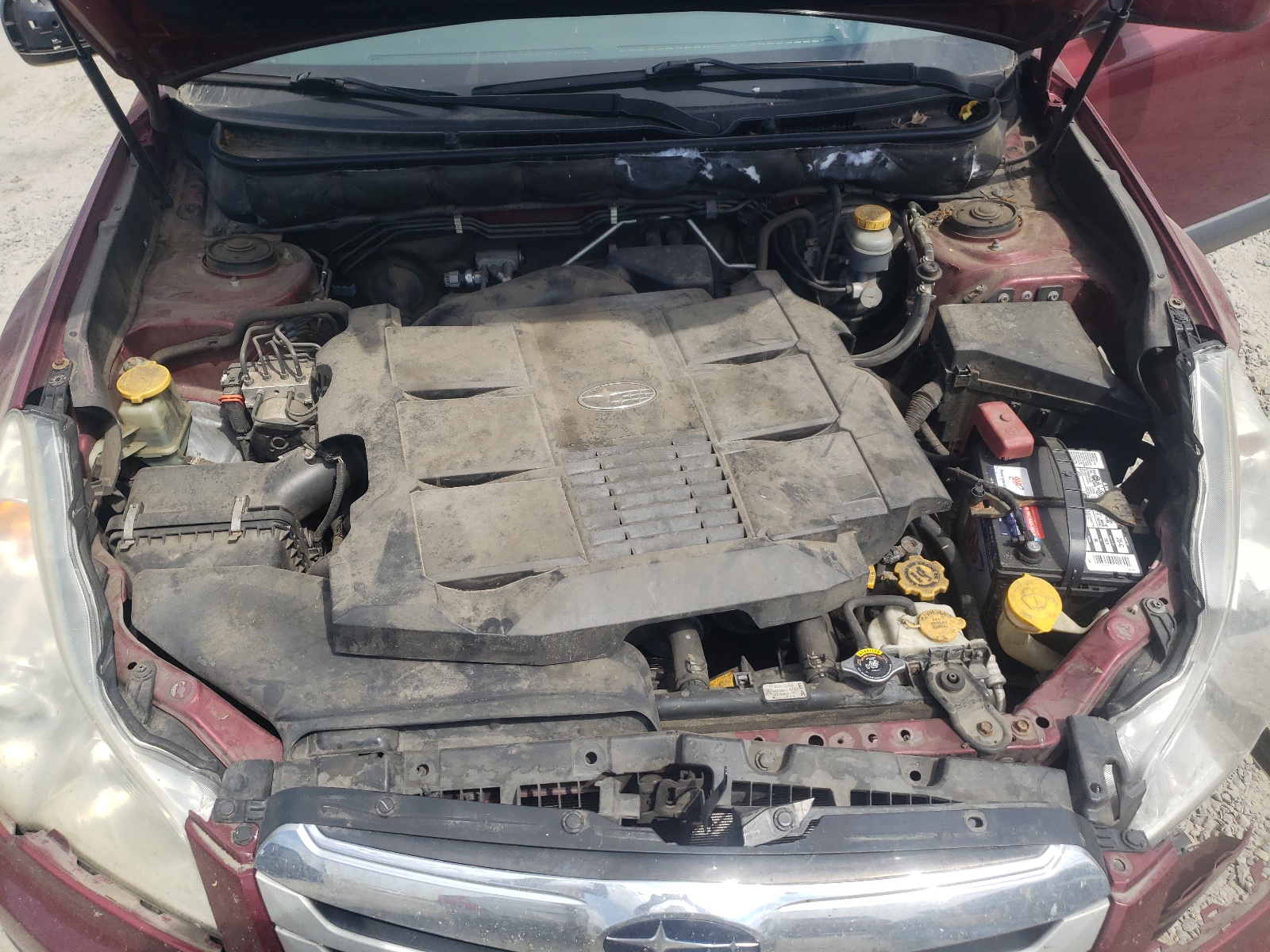 4S4BRDCC4B2403672 2011 Subaru Outback 3.6R Premium