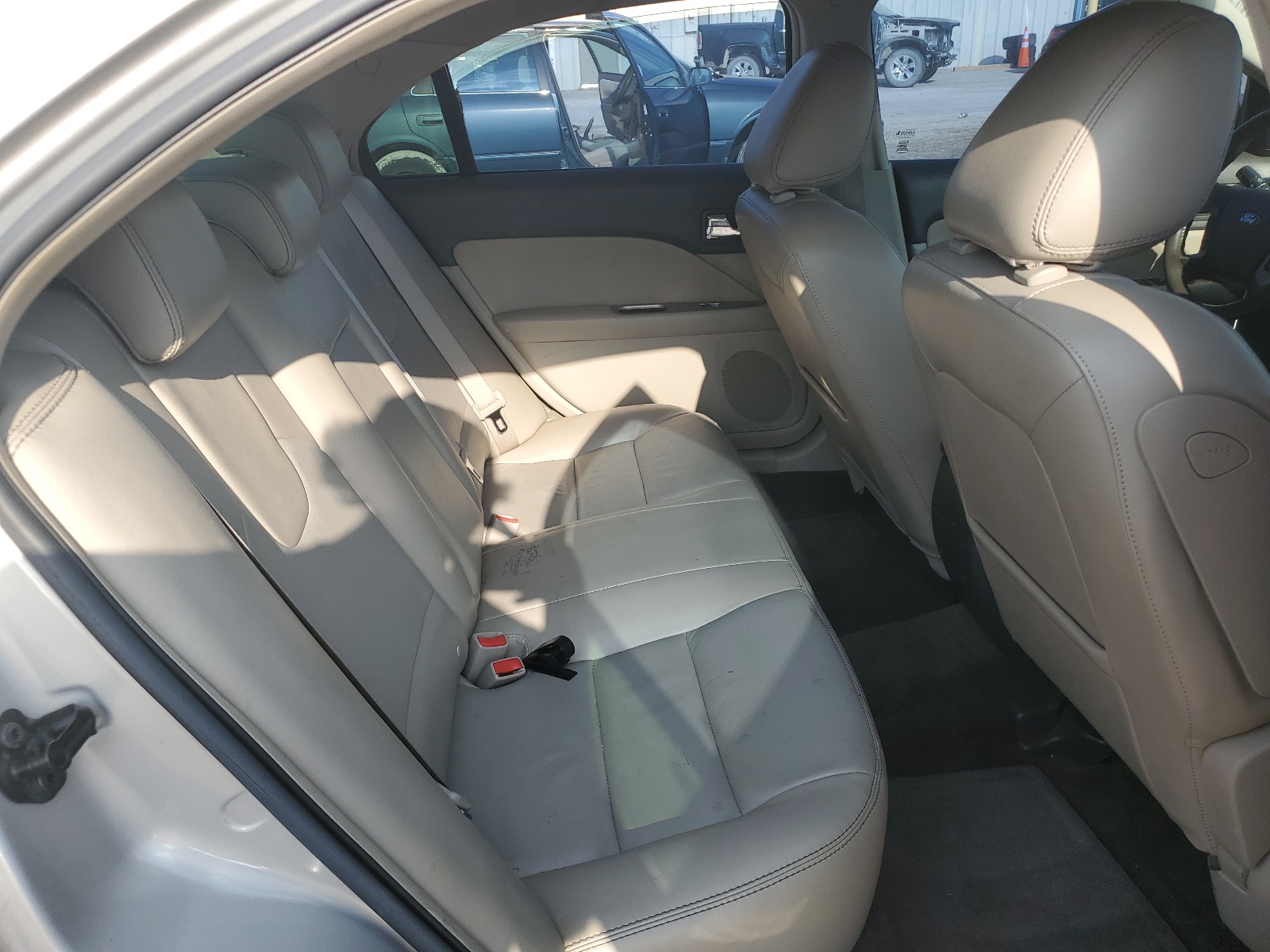 3FAHP0JA0AR184157 2010 Ford Fusion Sel