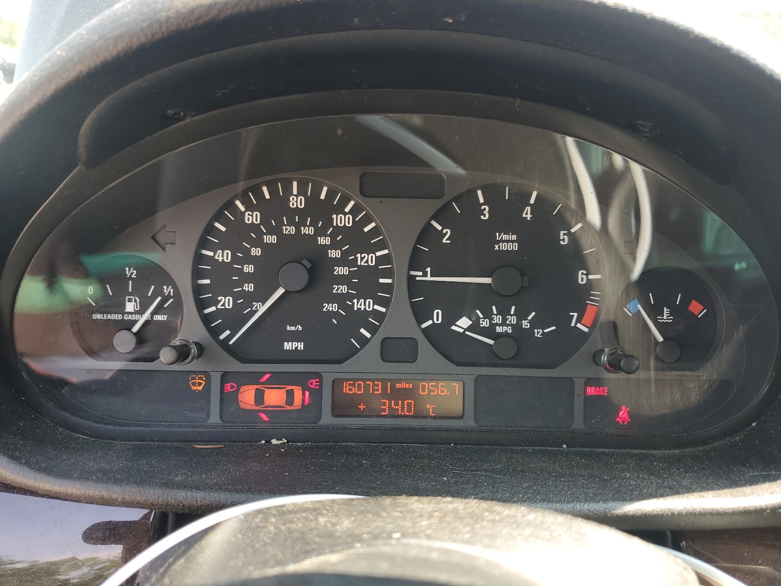 WBAEV33404KL62084 2004 BMW 325 I