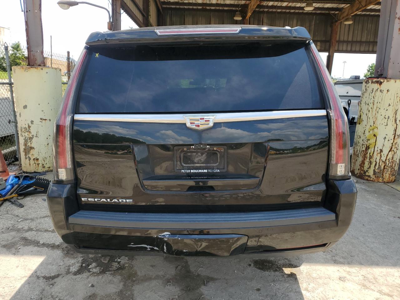 1GYS4JKJ6HR150169 2017 Cadillac Escalade Esv Premium Luxury