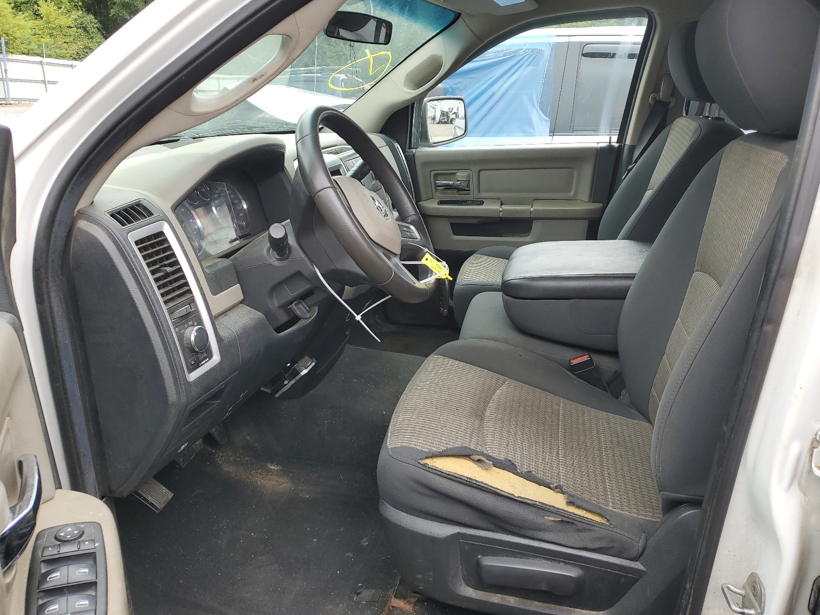 1D7RV1GT3BS639064 2011 Dodge Ram 1500