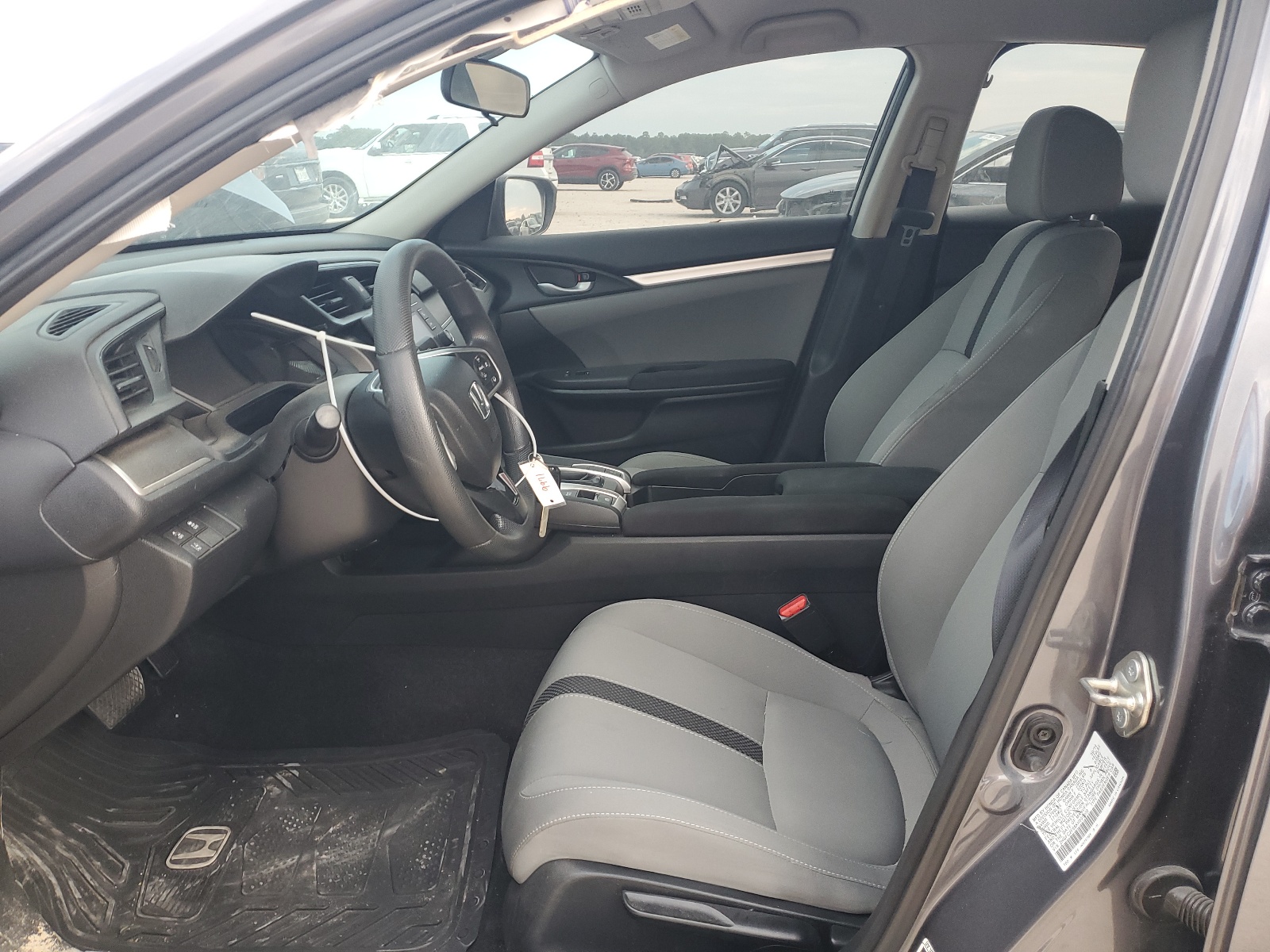 2HGFC2F65KH595808 2019 Honda Civic Lx