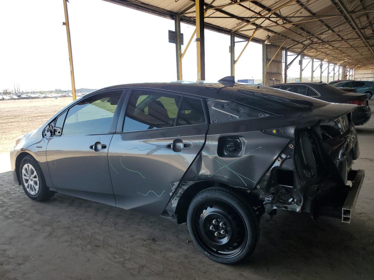2020 Toyota Prius - Image 2