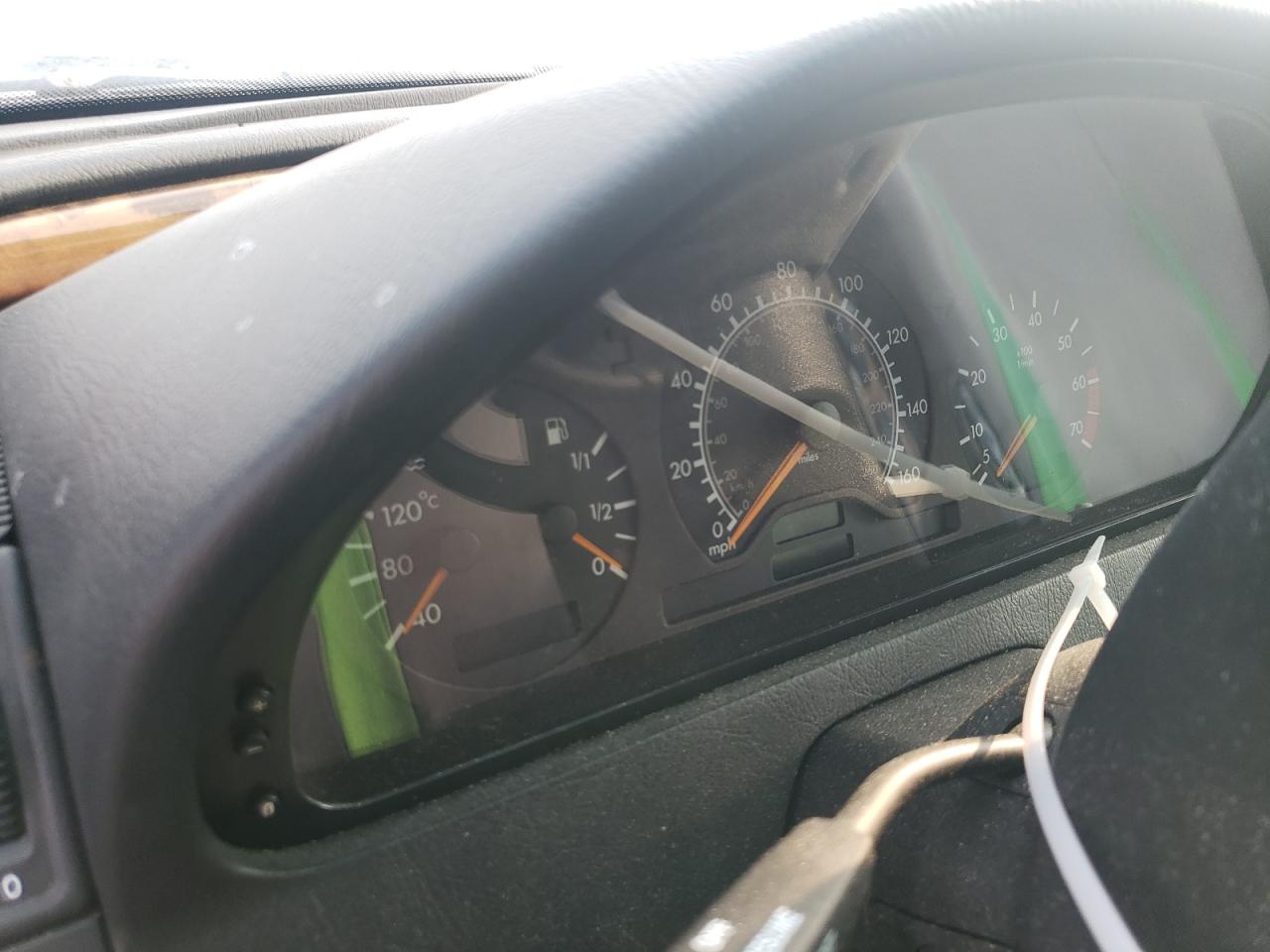 2000 Mercedes-Benz C 230 VIN: WDBHA24G6YA823295 Lot: 66439784