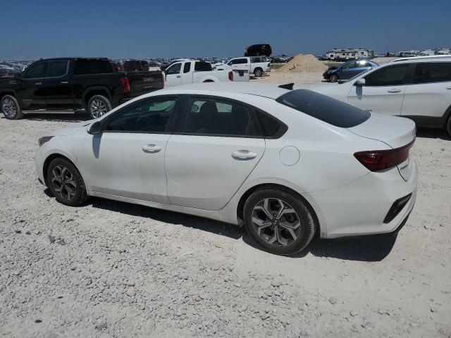 3KPF24AD9ME339592 Kia Forte FE 2