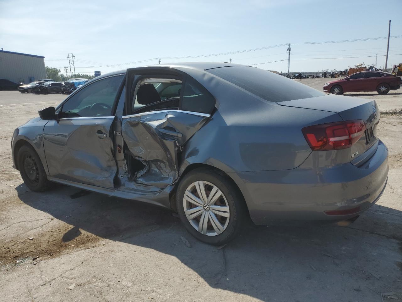 3VW167AJ1HM383696 2017 VOLKSWAGEN JETTA - Image 2