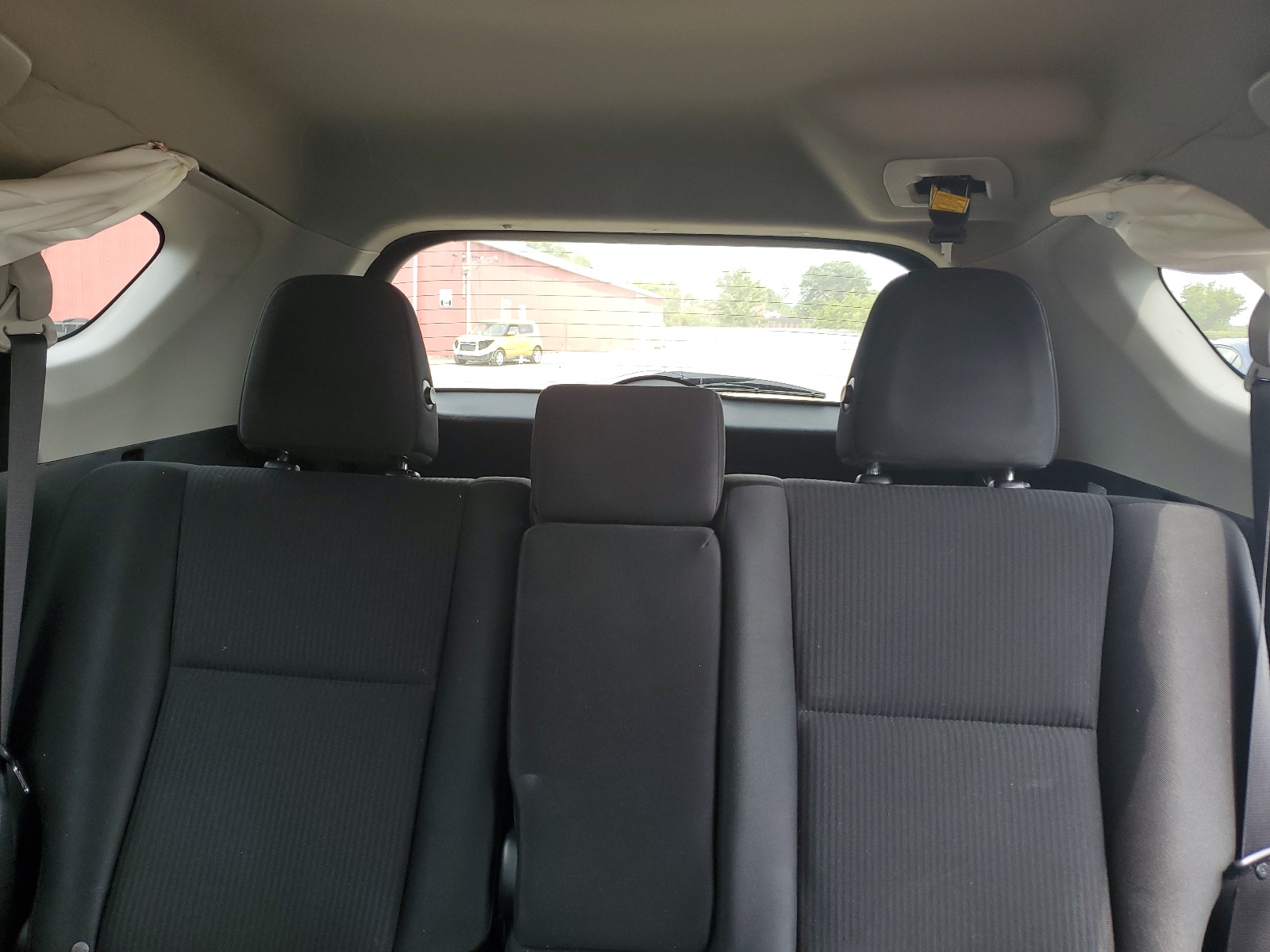 2T3BFREV3HW684372 2017 Toyota Rav4 Le