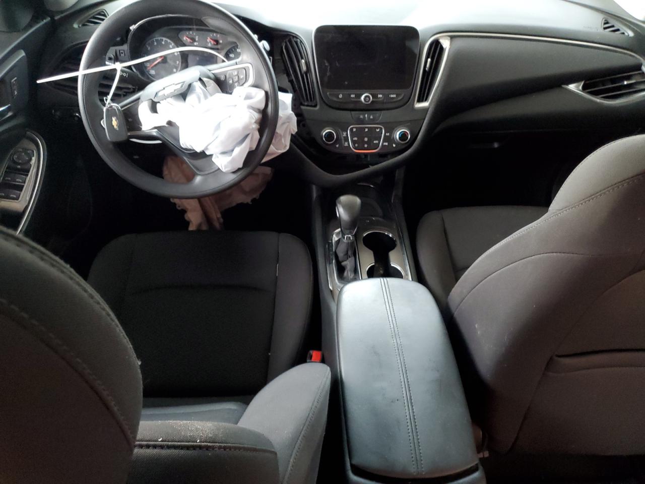 2021 Chevrolet Malibu - Image 8