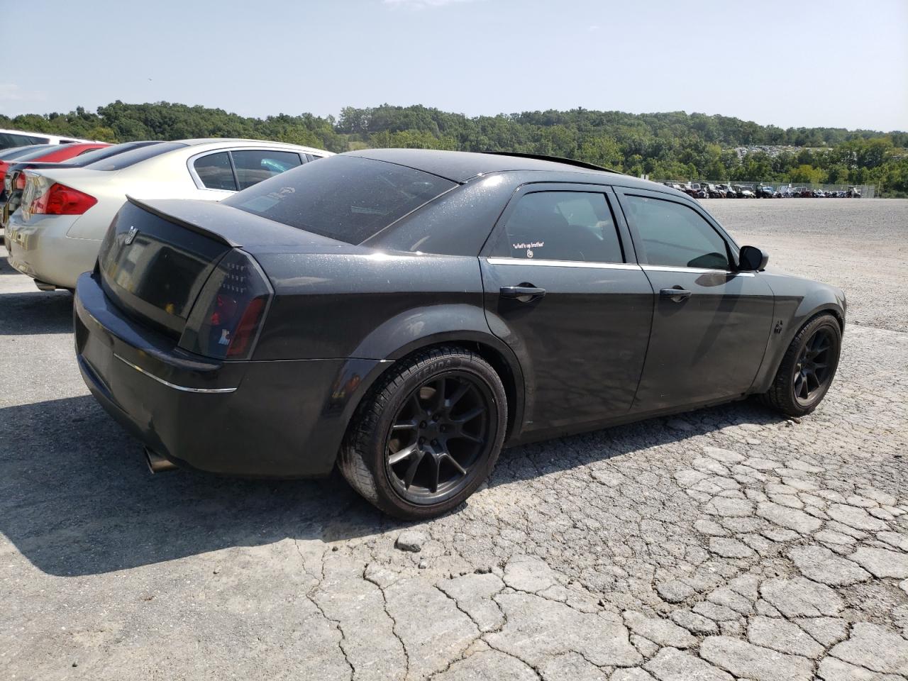 2005 Chrysler 300 - Image 3