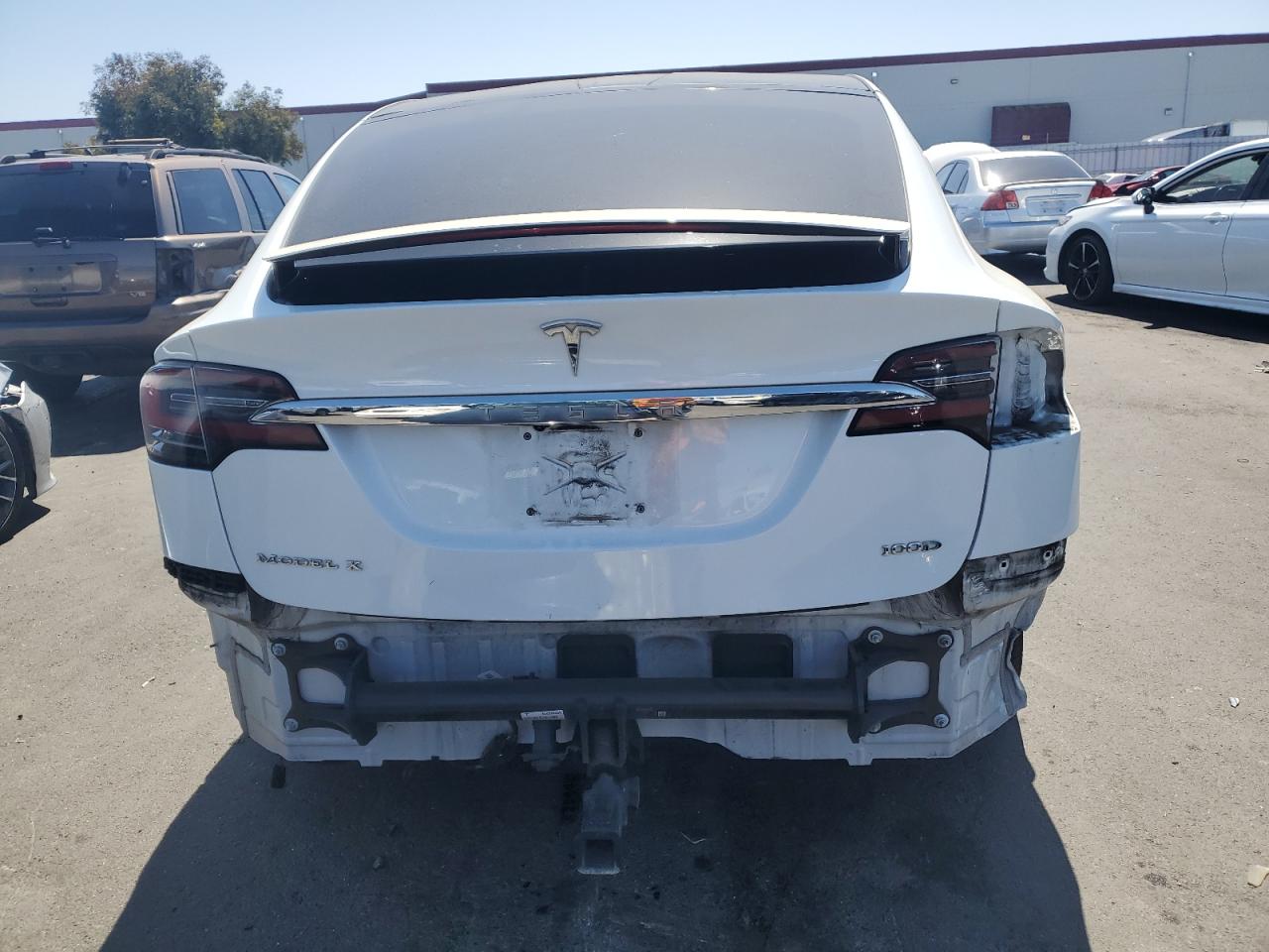 2018 Tesla Model X VIN: 5YJXCAE28JF123117 Lot: 69290494