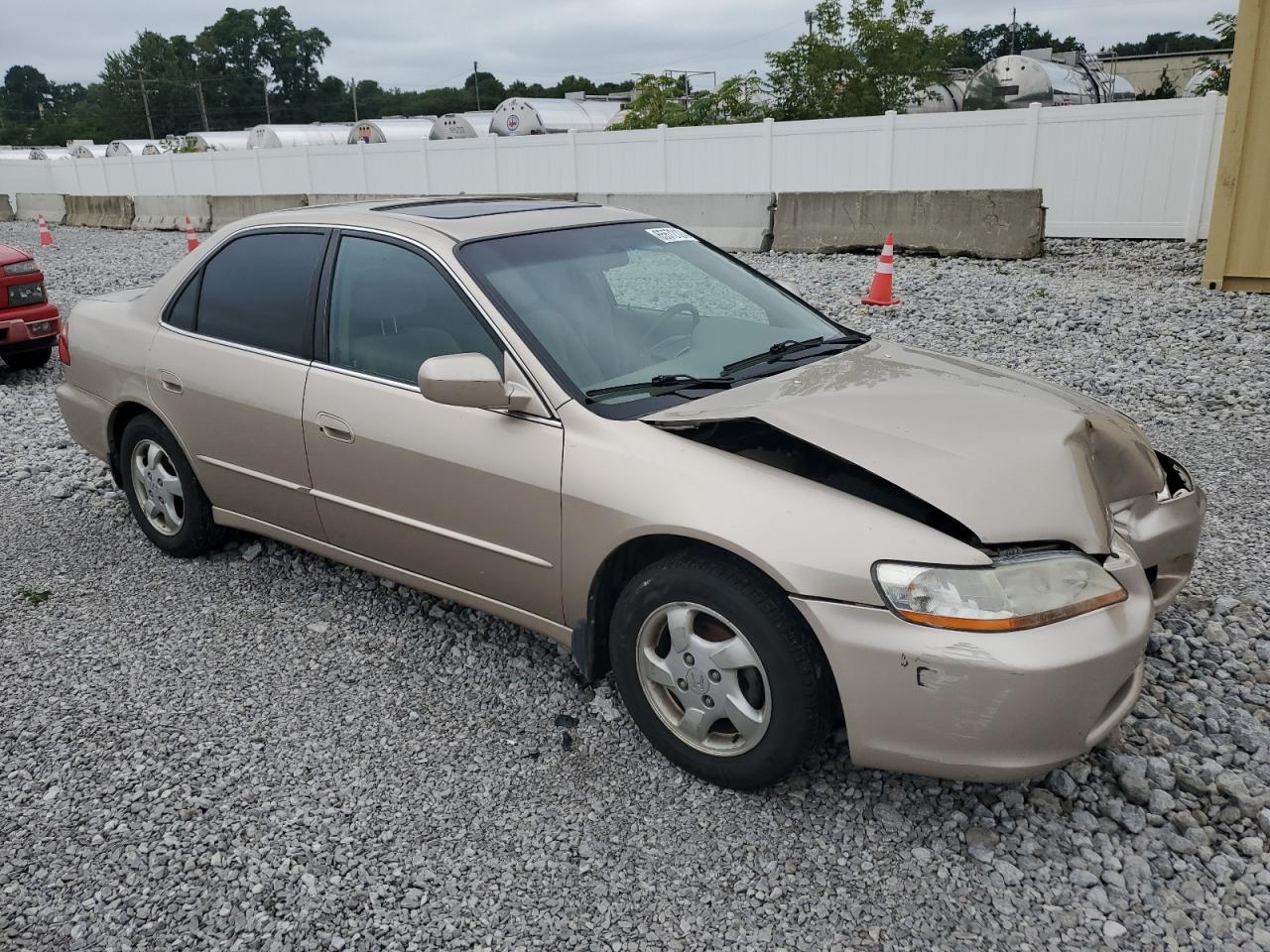 2000 Honda Accord Ex VIN: 1HGCG5656YA100961 Lot: 65572124