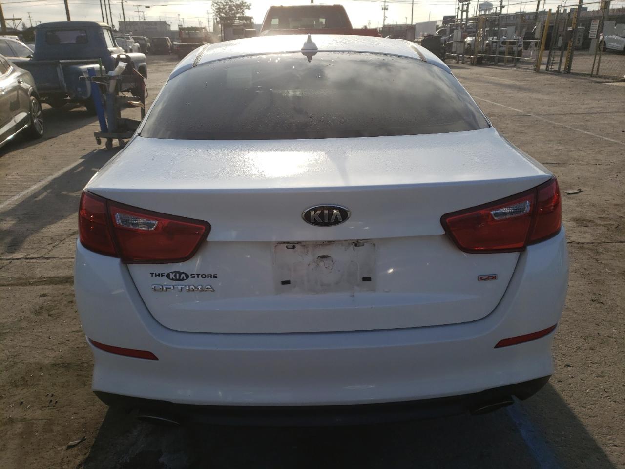 2015 Kia Optima Lx VIN: KNAGM4A70F5646010 Lot: 68623284