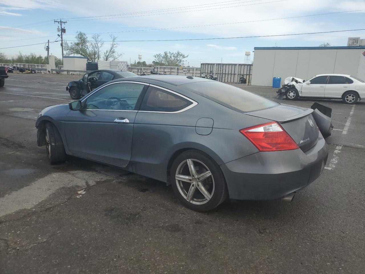 2010 Honda Accord - Image 2