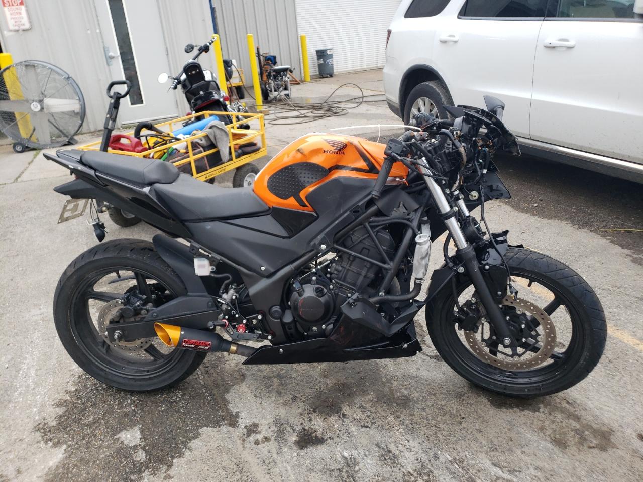 2016 Honda Cbr300 R for Sale in Rogersville, MO - Front End