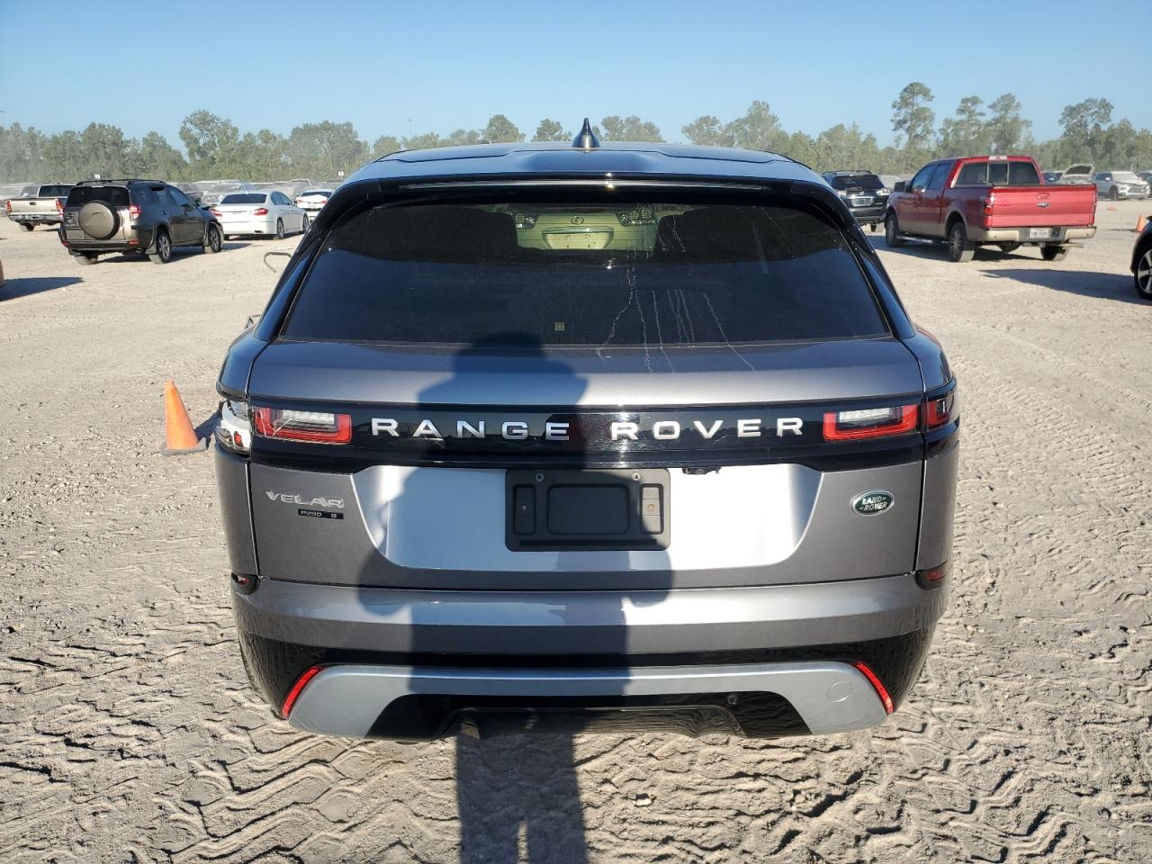 2020 Land Rover Range Rover Velar S VIN: SALYB2EX9LA265179 Lot: 66937124