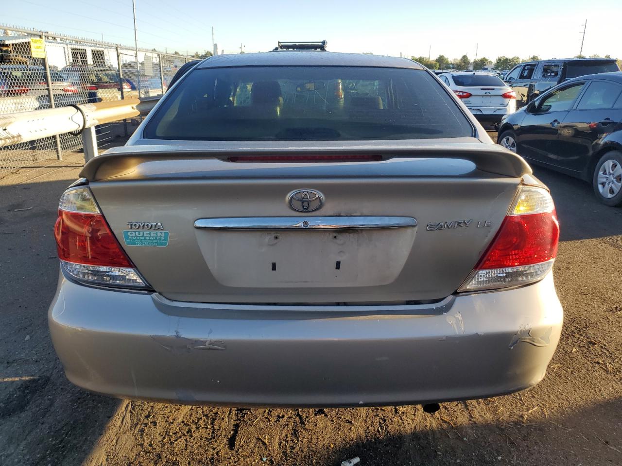 2004 Toyota Camry Le VIN: 4T1BE30K64U799581 Lot: 68046744