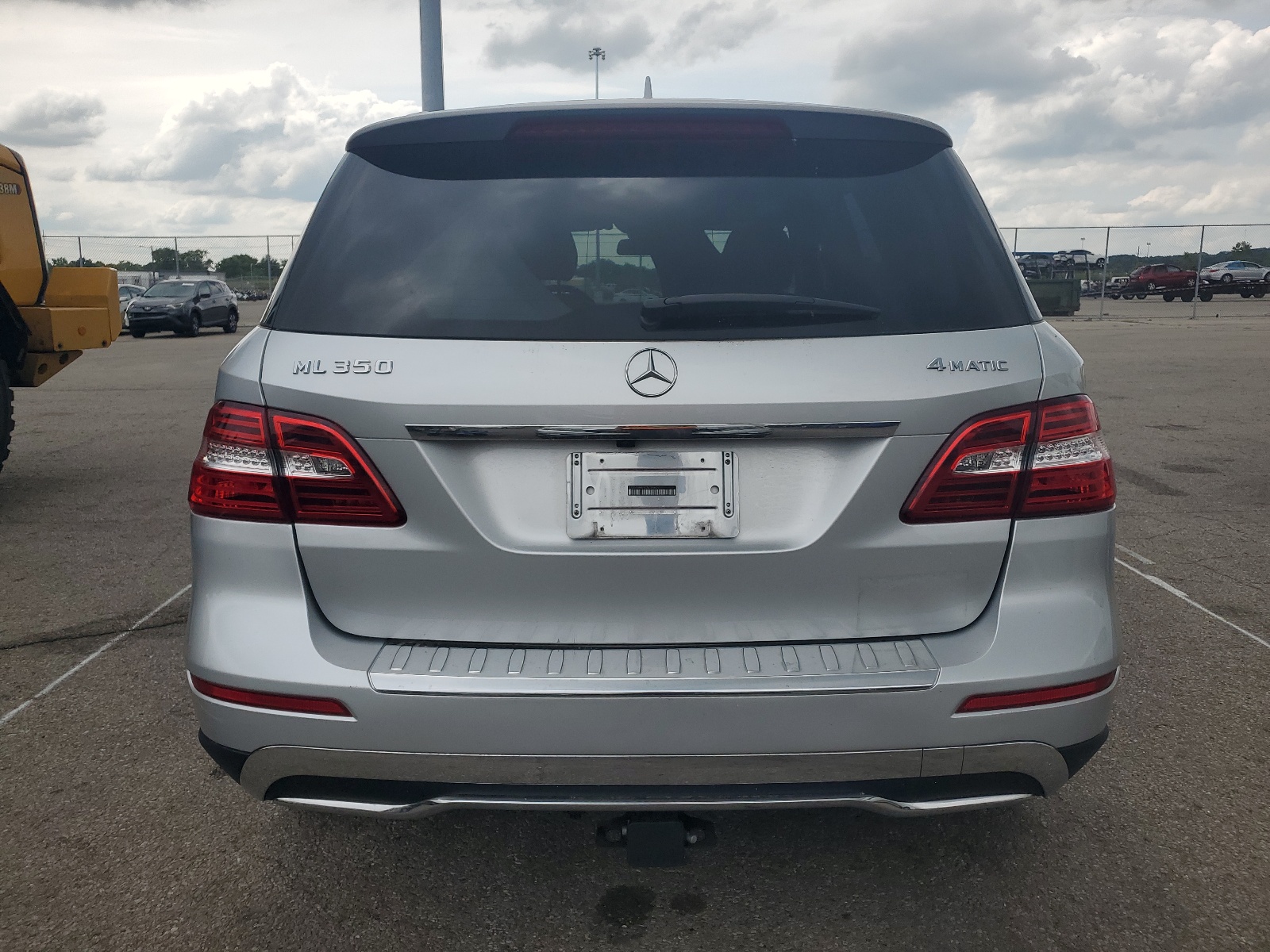 4JGDA5HB1CA026697 2012 Mercedes-Benz Ml 350 4Matic