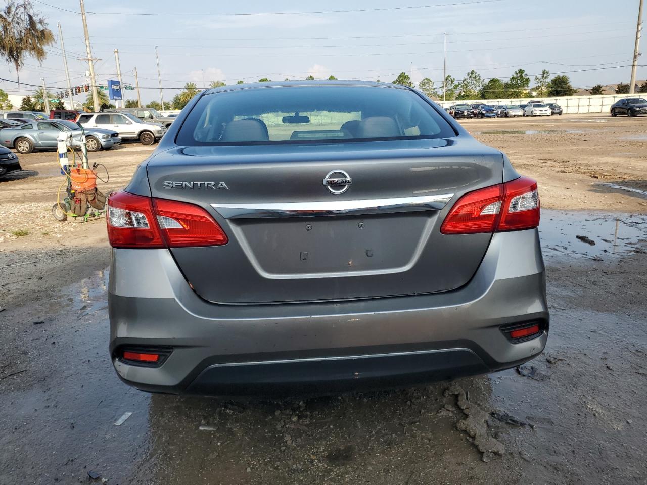 2016 Nissan Sentra - Image 6