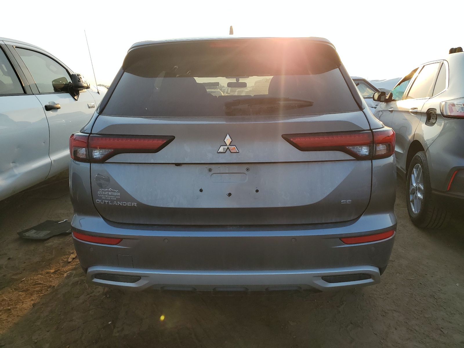 JA4J4UA82NZ021742 2022 Mitsubishi Outlander Se