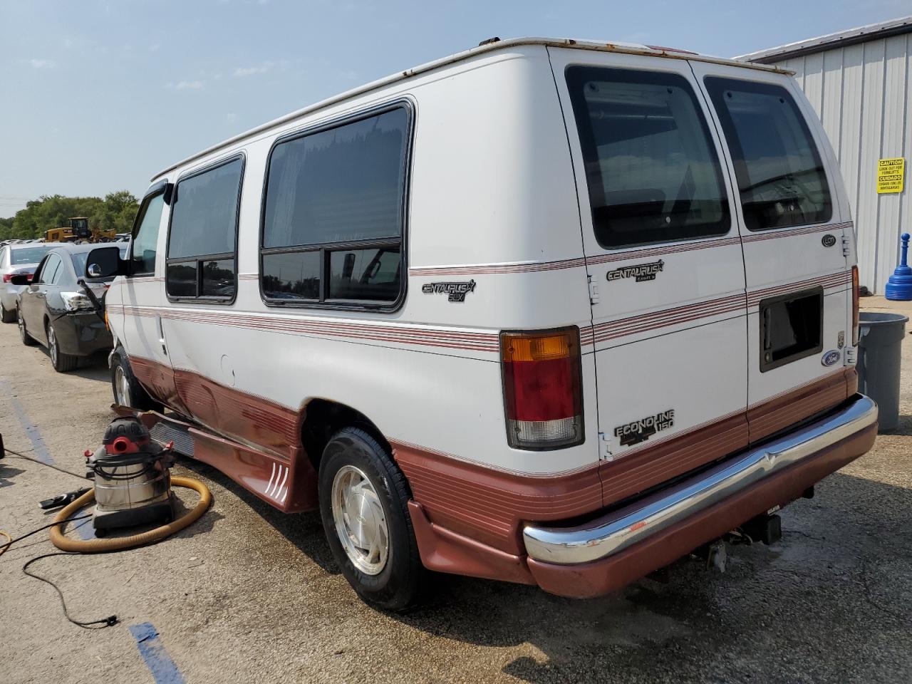 1994 Ford Econoline E150 Van VIN: 1FDEE14H0RHB30660 Lot: 69626144