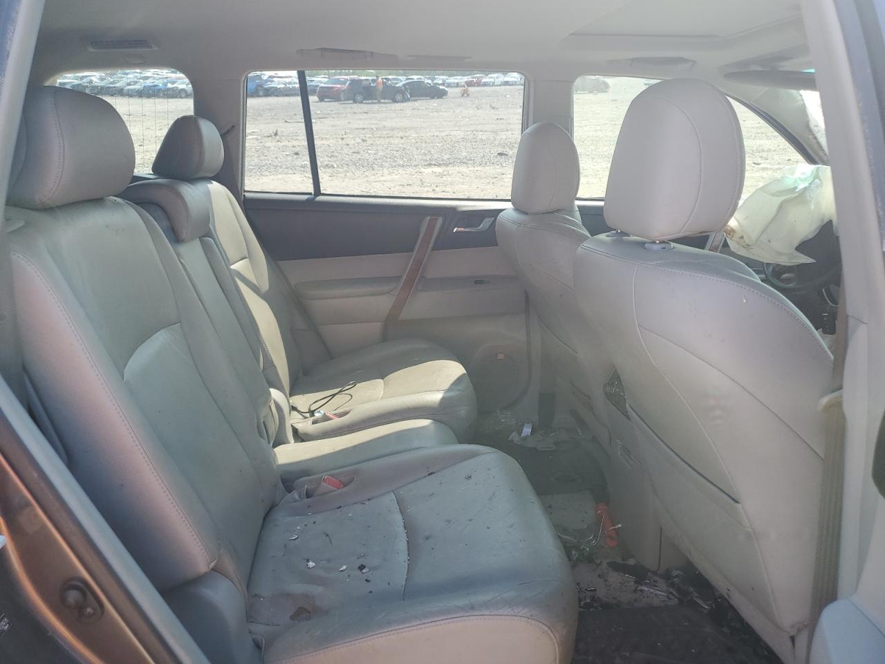 2008 Toyota Highlander Limited VIN: JTEES42AX82102978 Lot: 66352214