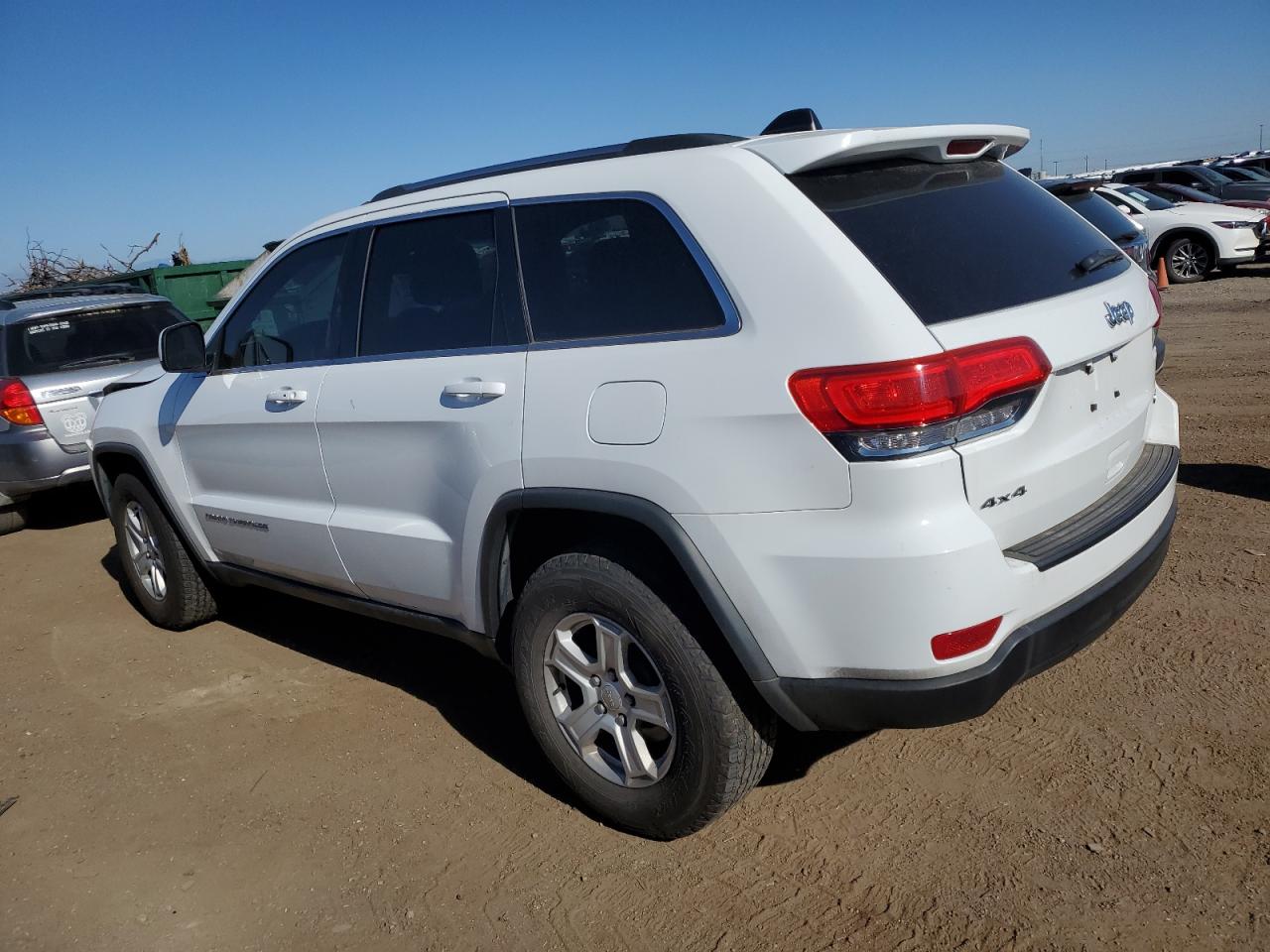 2015 Jeep Grand Cherokee - Image 2