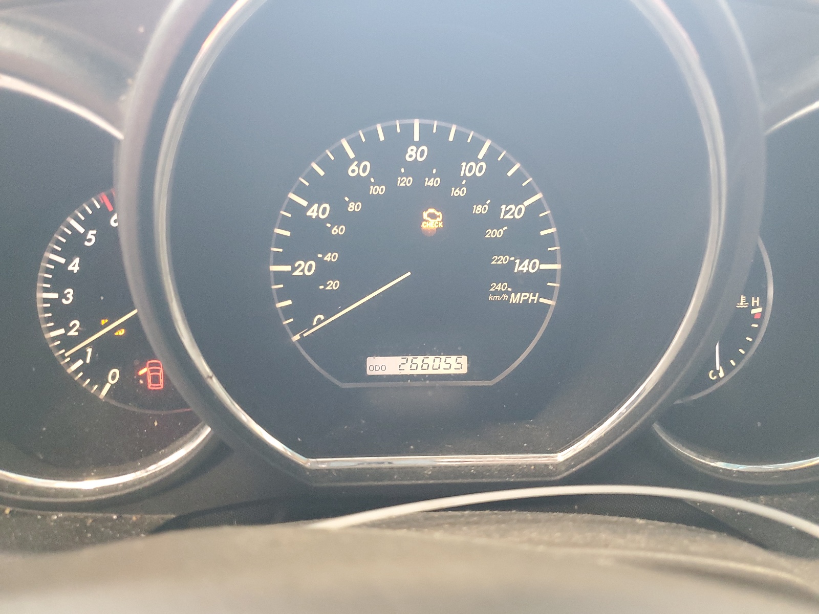 2T2GA31U34C003268 2004 Lexus Rx 330