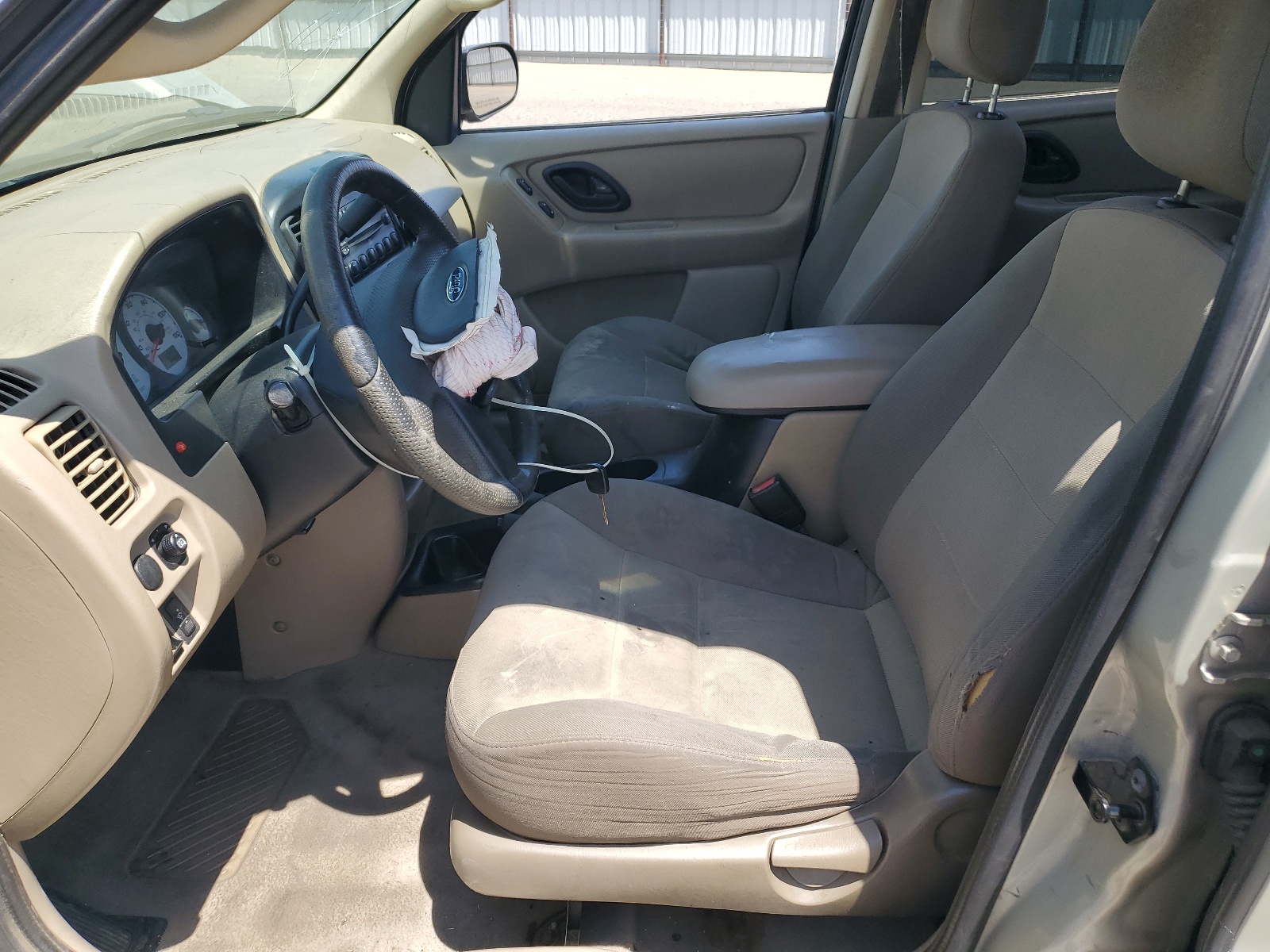 1FMYU02154KA15001 2004 Ford Escape Xls