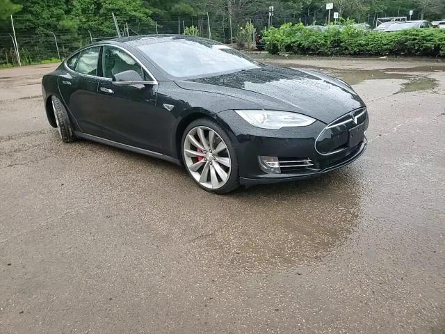 2015 Tesla Model S P85D VIN: 5YJSA1H44FF081761 Lot: 66277514