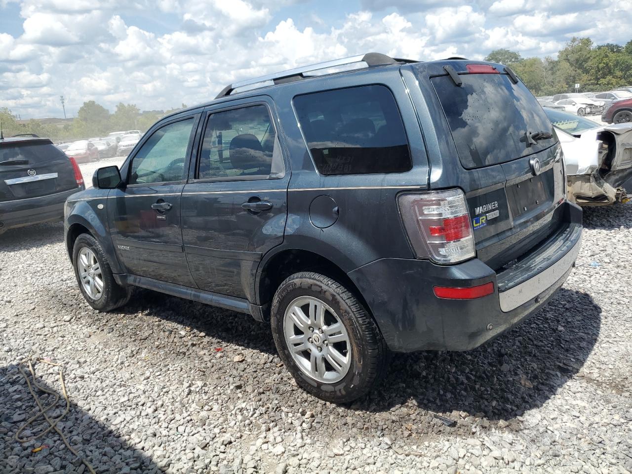2008 Mercury Mariner - Image 2