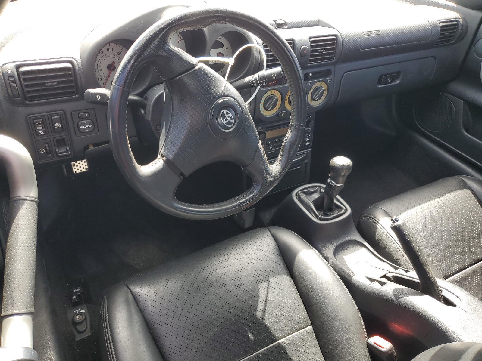 JTDFR3202Y0022656 2000 Toyota Mr2 Spyder