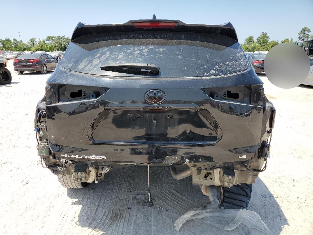 2022 Toyota Highlander - Image 6