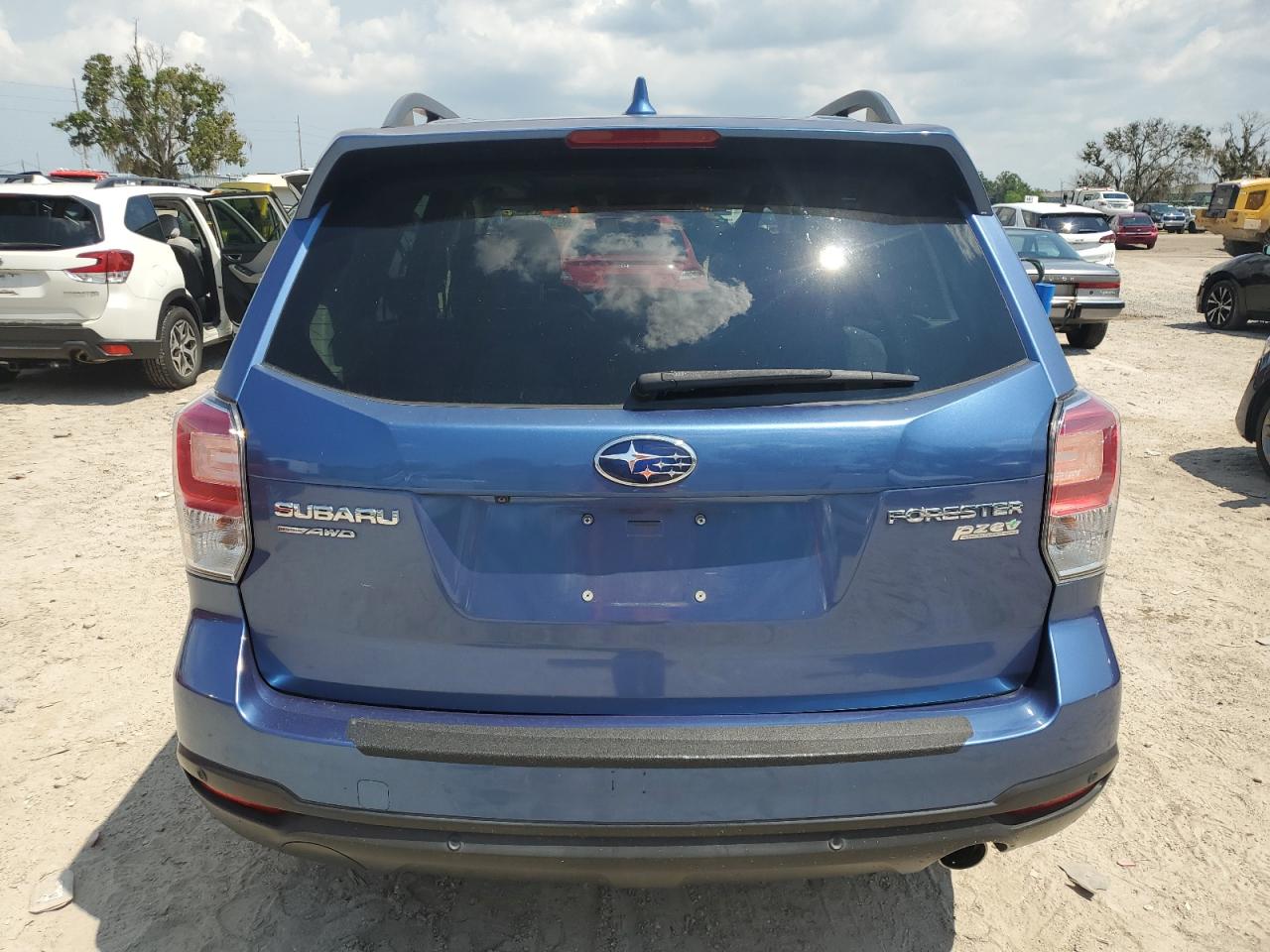 2017 Subaru Forester 2.5I Touring VIN: JF2SJAWC0HH581981 Lot: 66995924