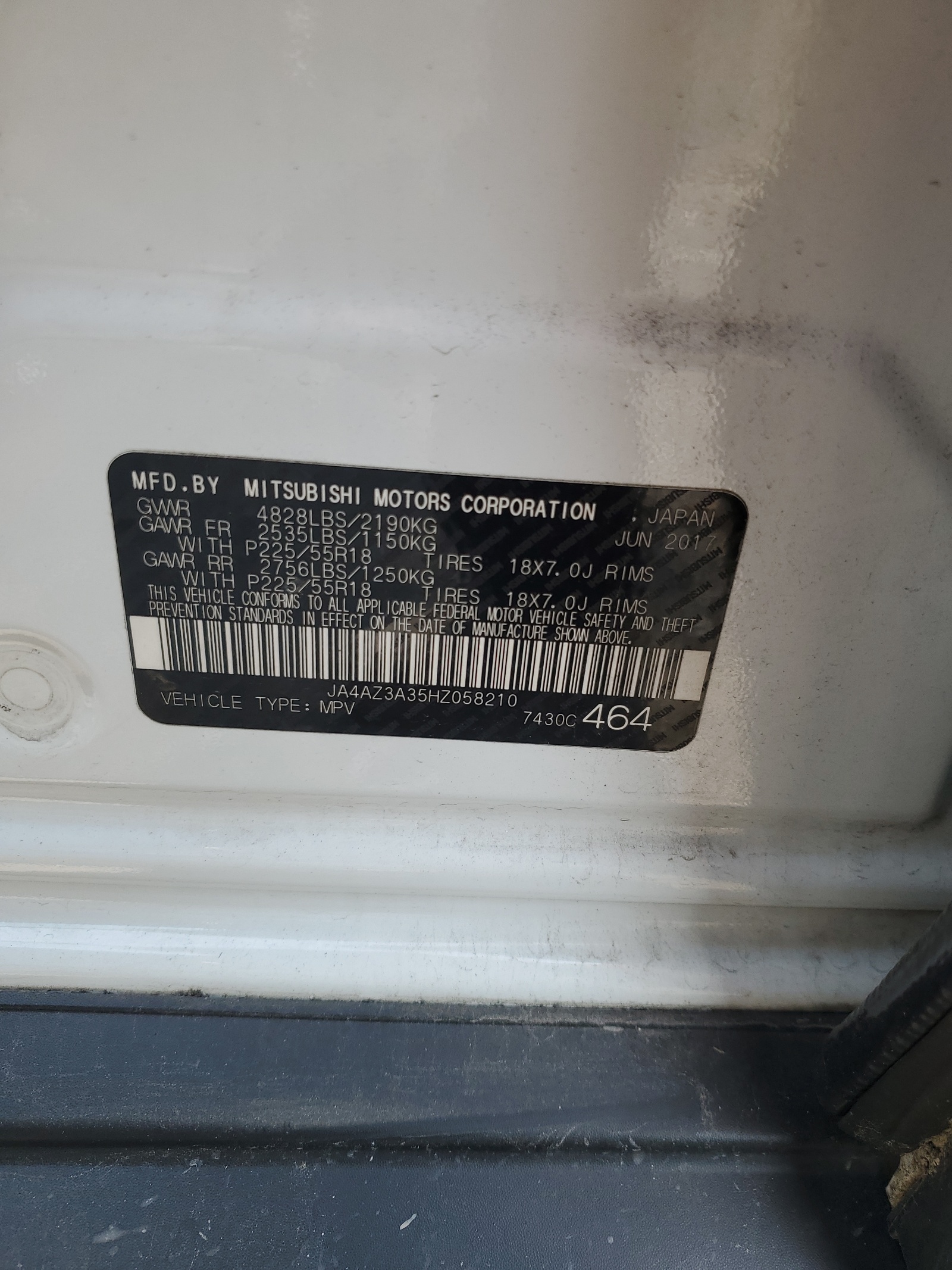 JA4AZ3A35HZ058210 2017 Mitsubishi Outlander Se