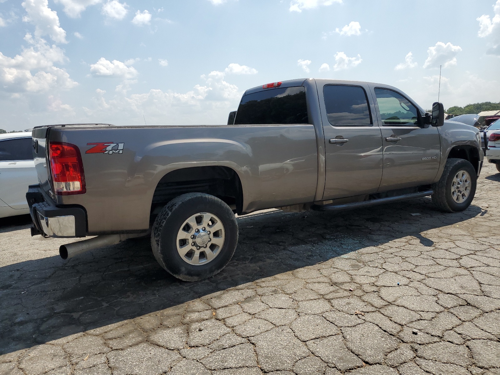 2014 GMC Sierra K2500 Slt vin: 1GT121E87EF131658