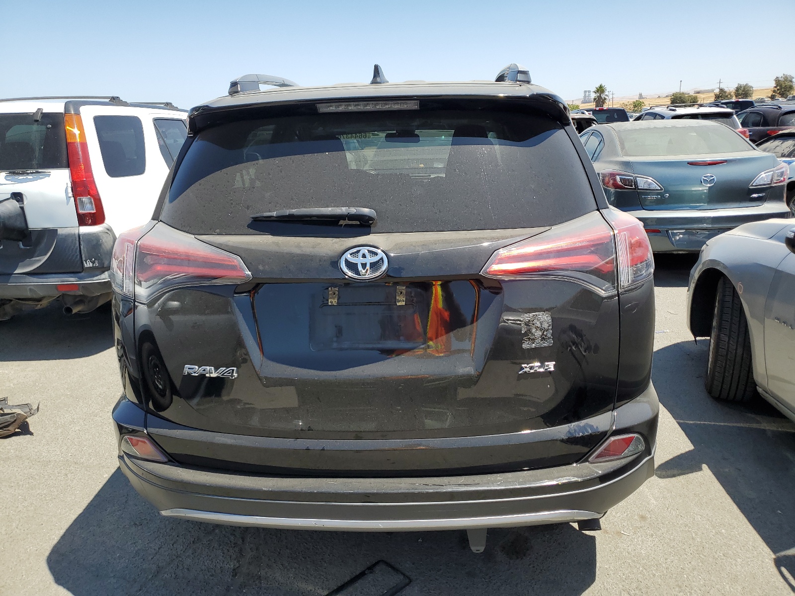 2T3WFREV1JW433082 2018 Toyota Rav4 Adventure