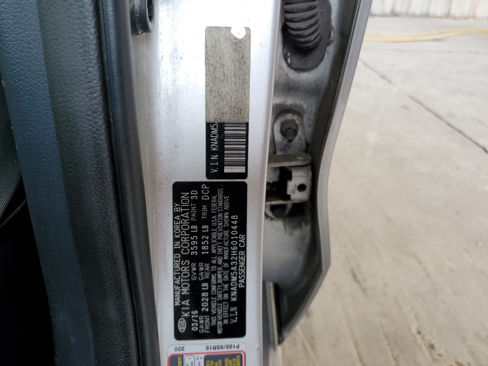 KNADM5A32H6010448 2017 Kia Rio Lx