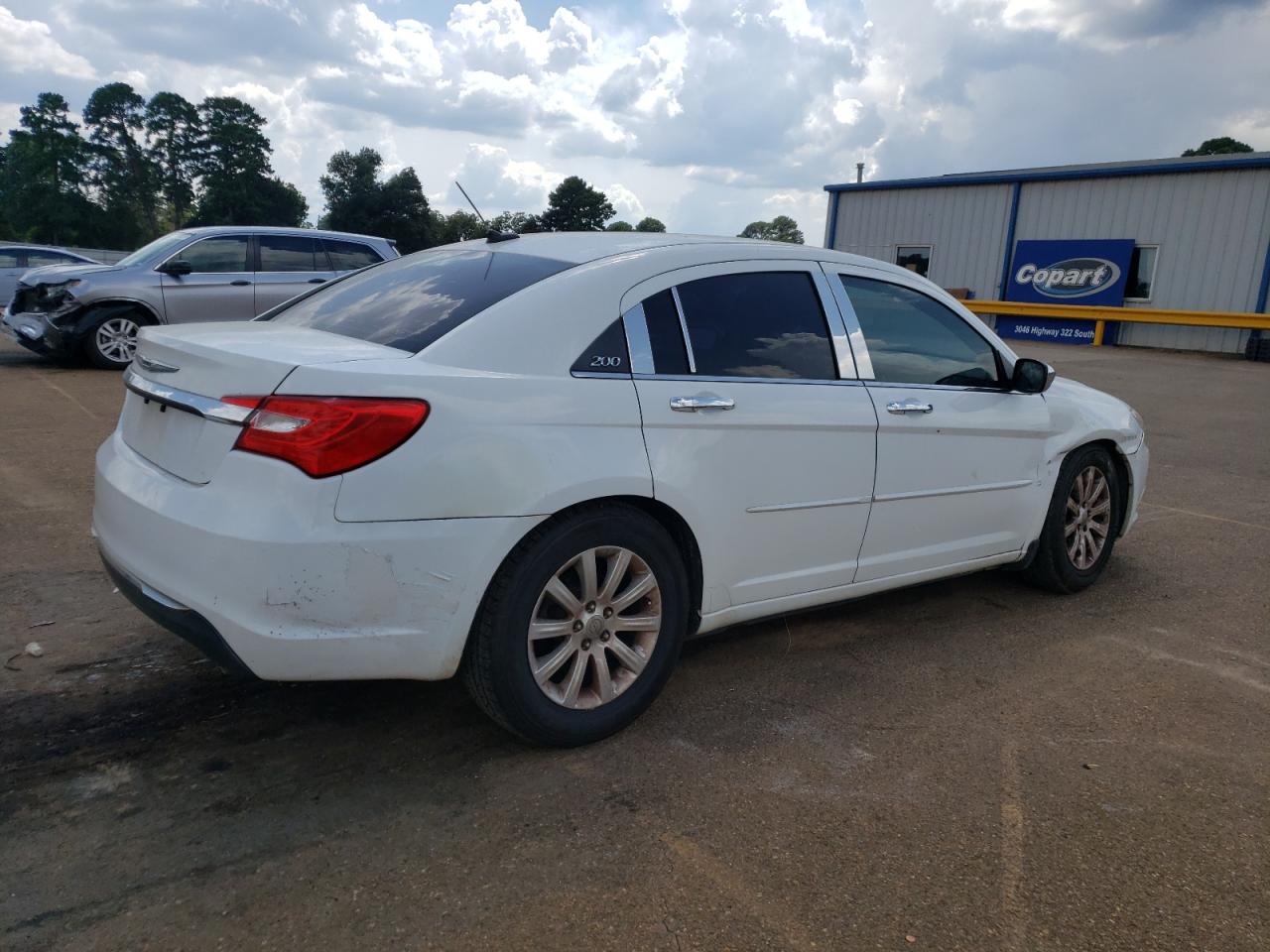 1C3CCBCG3DN586683 2013 Chrysler 200 Limited