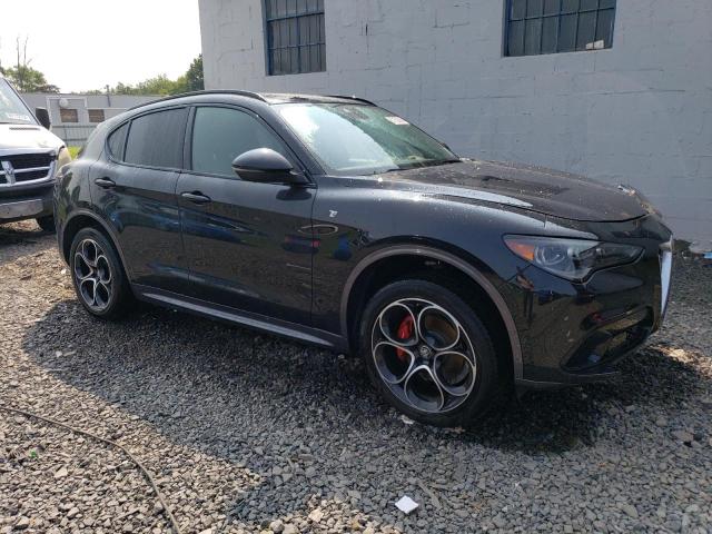 ZASPAKBN6R7D75029 Alfa Romeo Stelvio TI 4