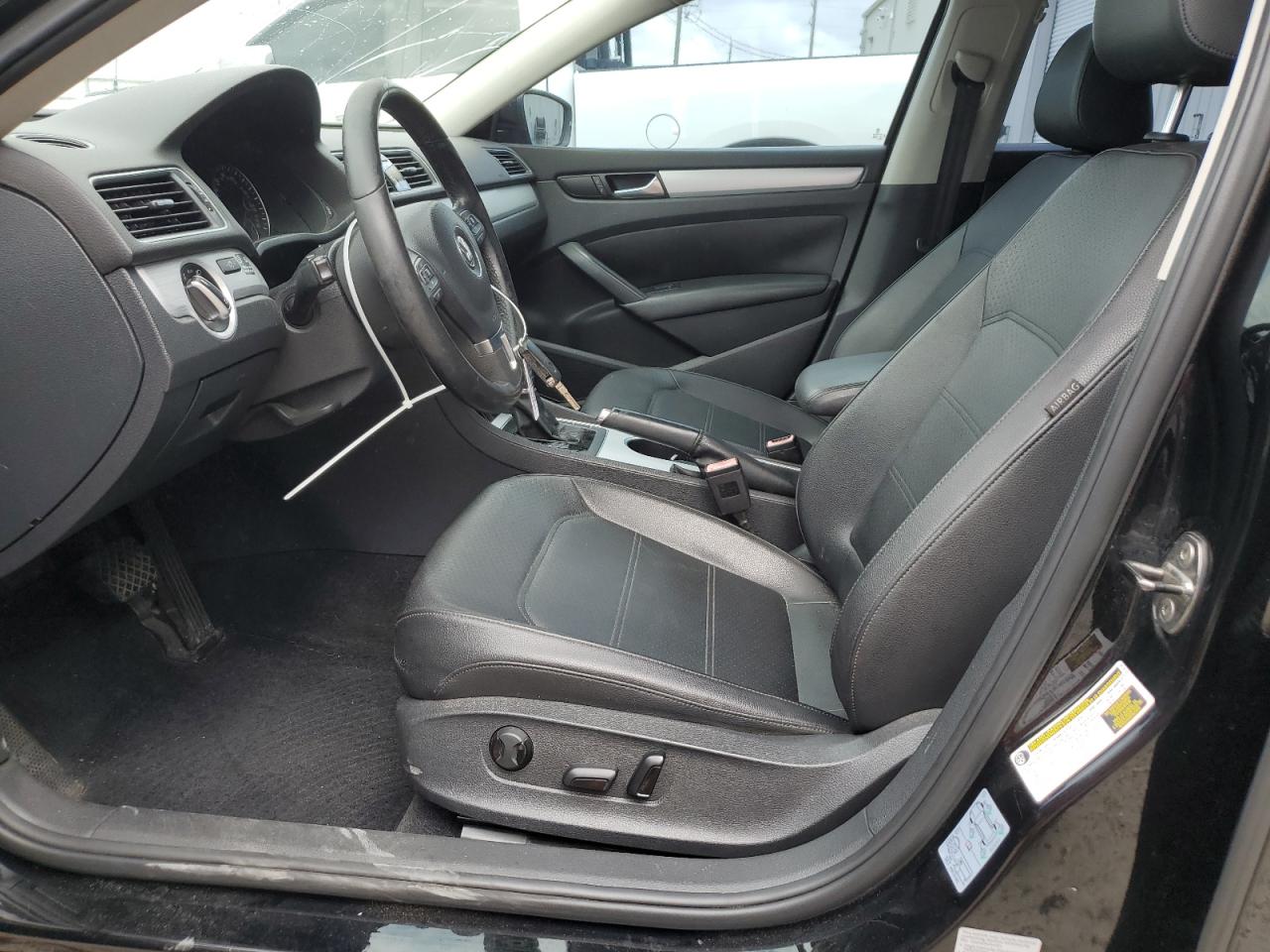 2013 Volkswagen Passat Se VIN: 1VWBN7A39DC042177 Lot: 68307344