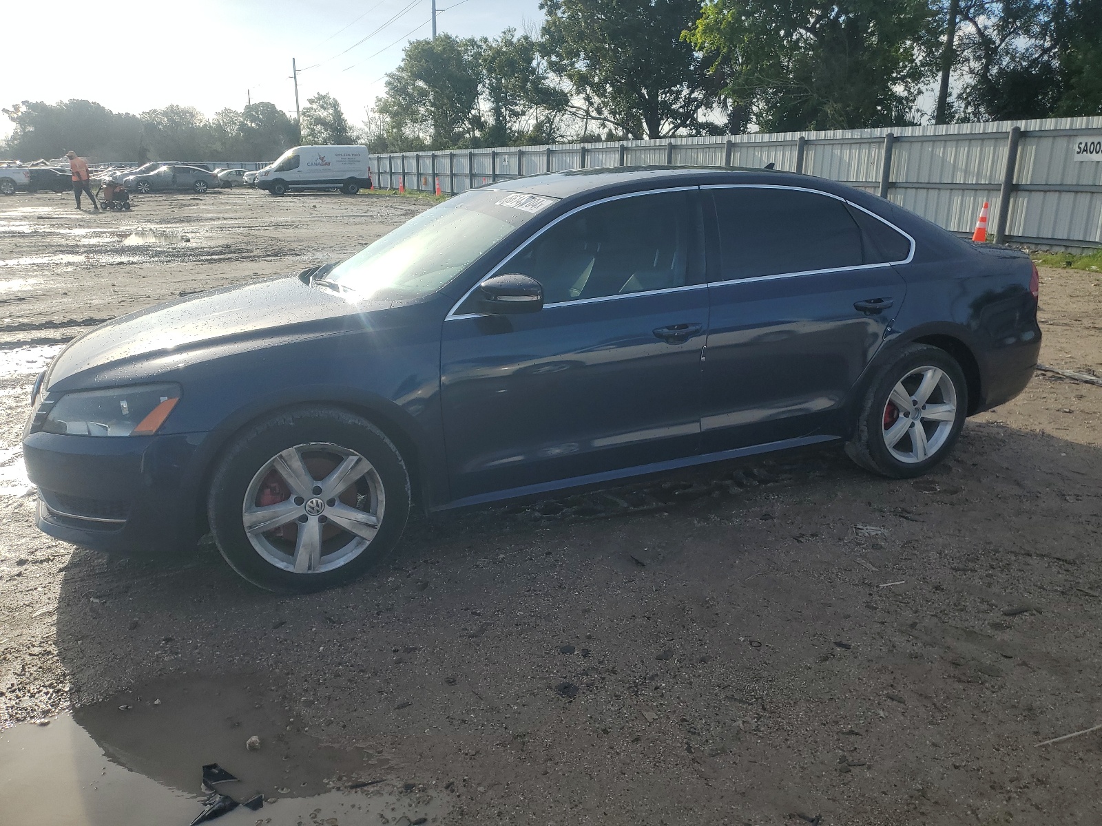 2014 Volkswagen Passat S vin: 1VWAT7A39EC046247