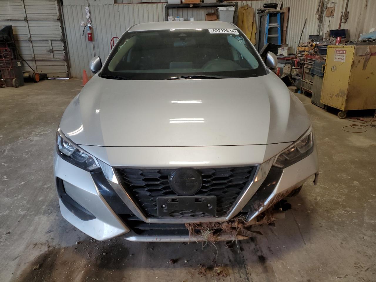 2022 Nissan Sentra - Image 5